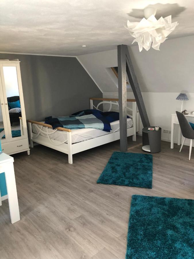 Rommerskirchen Charmante Ferienwohnungen Auf Reitstall Wasserburg Anstel - Ein Ort Zum Wohlfuehlen Und Entspannen מראה חיצוני תמונה